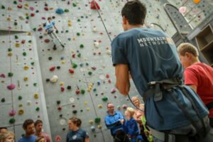 Klimmen met de Gelrepas kan nu bij Mountian Network Arnhem en RijnBoulder