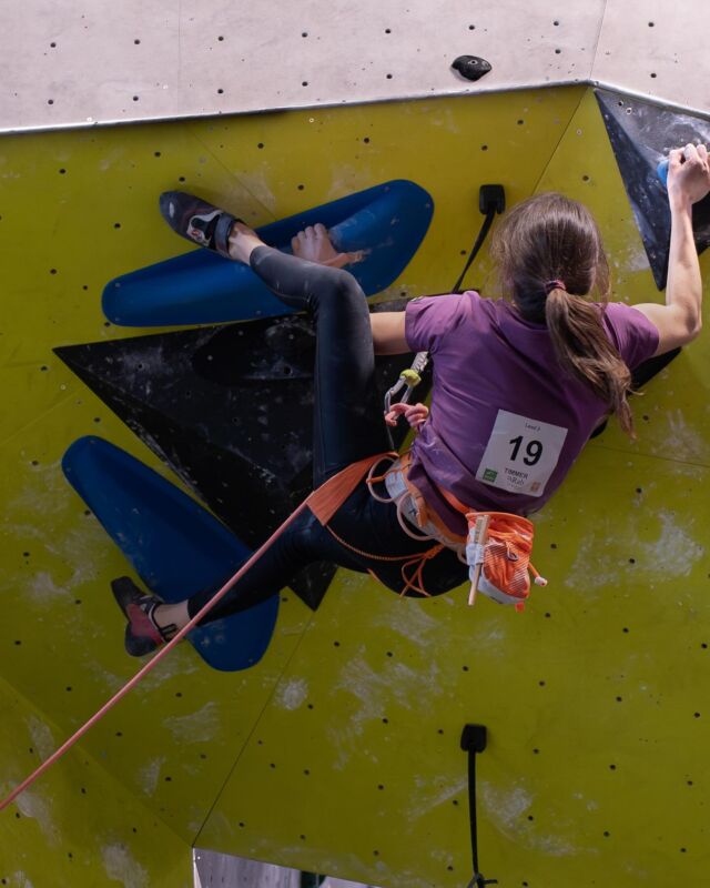 Zondag 7 april was lead 3 in Noardwand! Waarbij 3 van onze eigen klimmers mee deden Elja, Pim en Ellen. 
En Ellen heeft zich zelfs geplaatst voor het NK! 

Op 15 mei is de volgende wedstrijd in Noardwand voor de jeugd. 

Foto’s gemaakt door: @nynke_vandermolen (het hele album kun je vinden op Facebook)
.
.
.
#noardwand #lead #climbing #nkbv #mountainnetwork